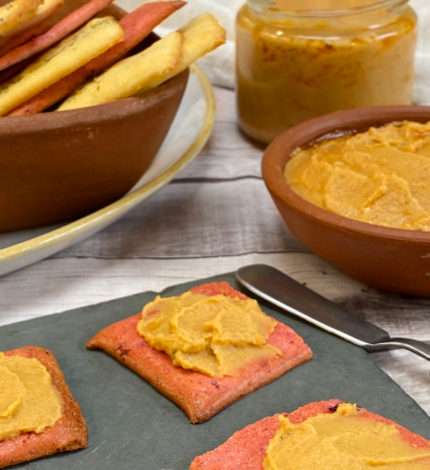 Hummus de garbanzos BeChef con aceite de oliva.
